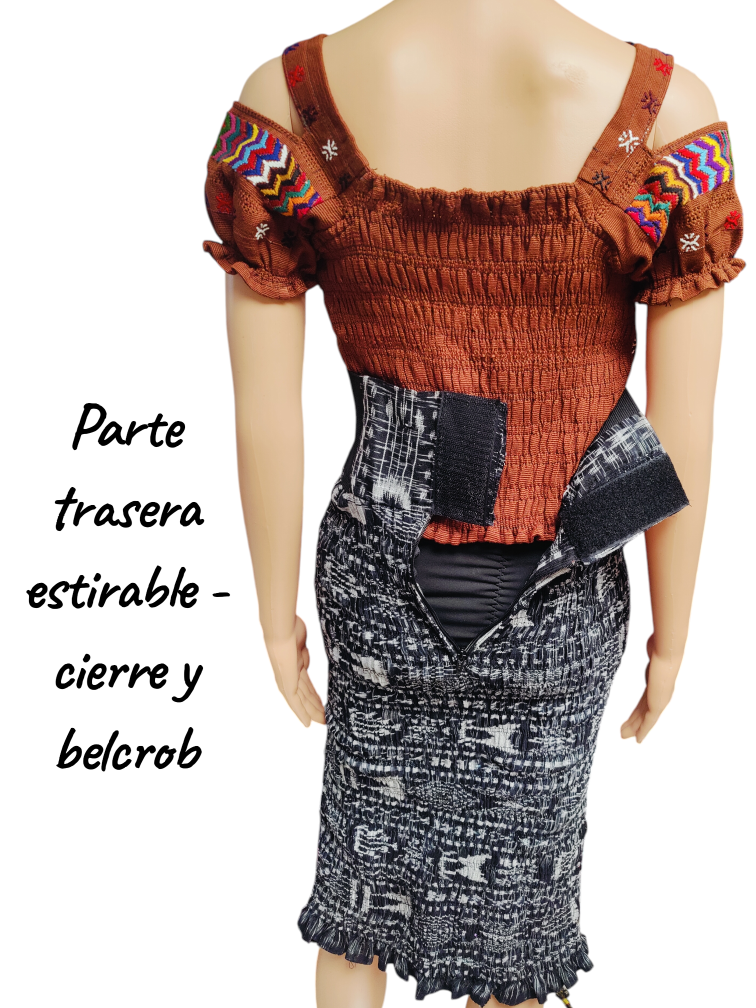 "Dúo Exclusivo: Blusa ARTENSANAL de Hombros Caídos.